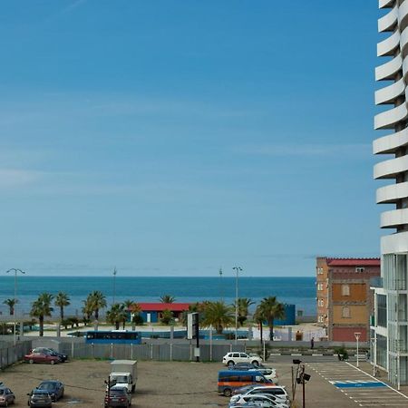 Appartamento Rezal Plaza Batumi Esterno foto