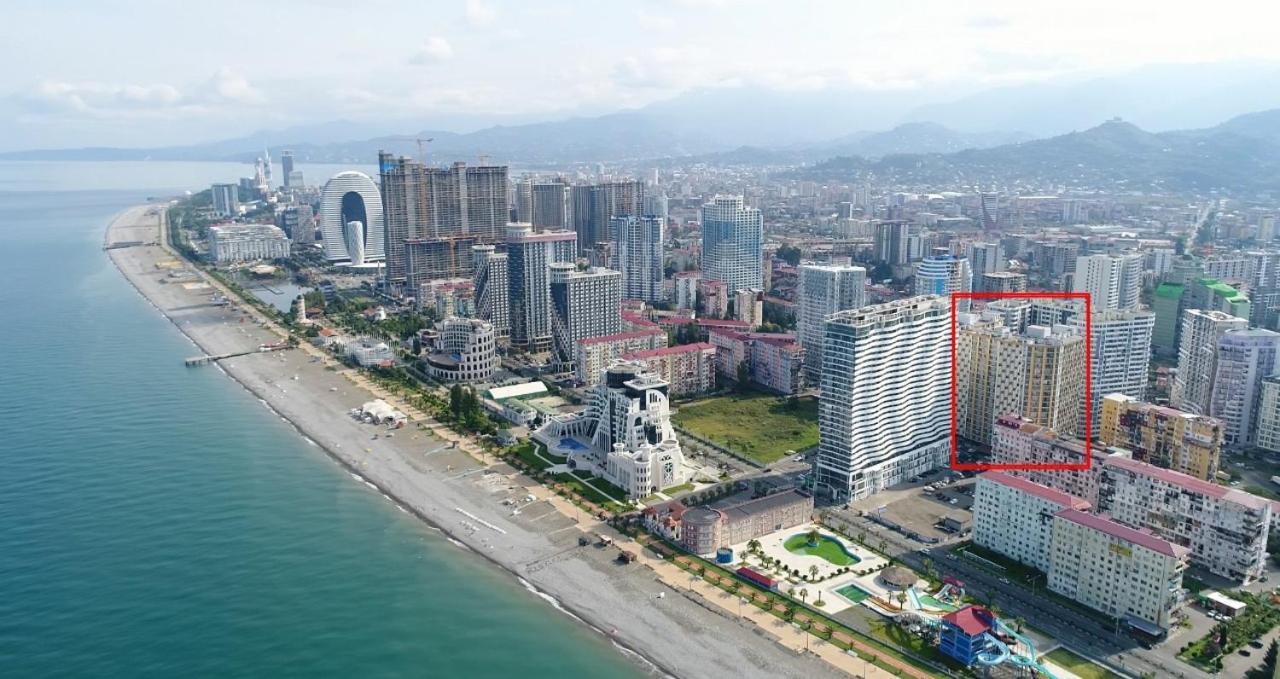 Appartamento Rezal Plaza Batumi Esterno foto