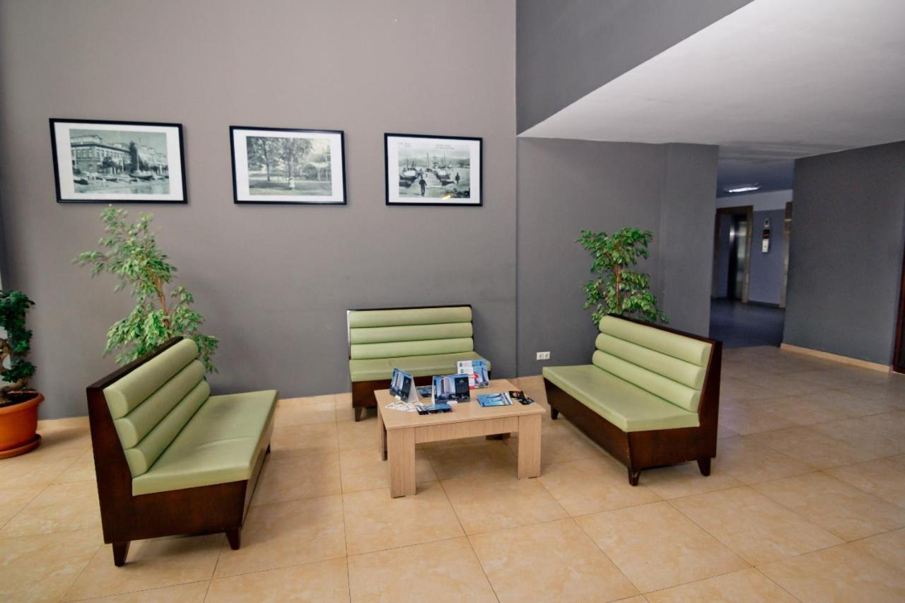 Appartamento Rezal Plaza Batumi Esterno foto