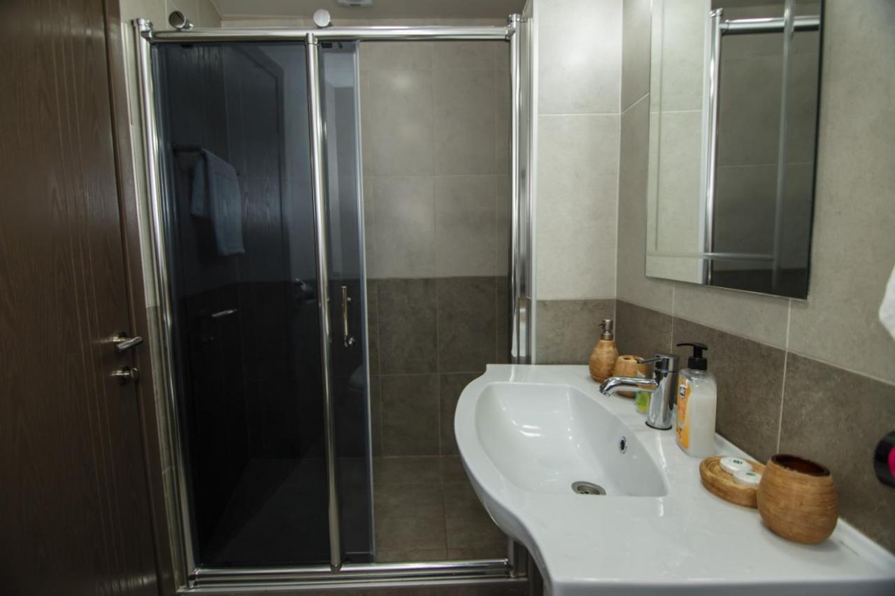 Appartamento Rezal Plaza Batumi Esterno foto